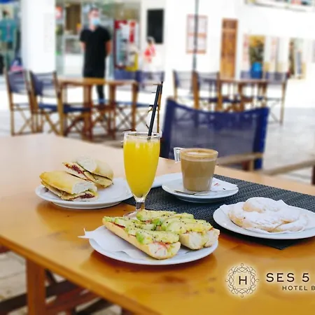 Boutique Ses 5 Claus Hotel 3*