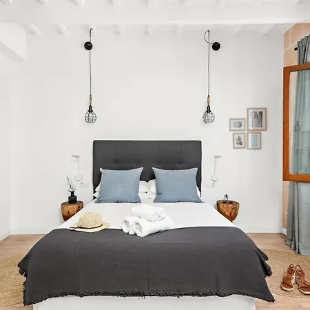 Boutique Ses 5 Claus מלון 3*