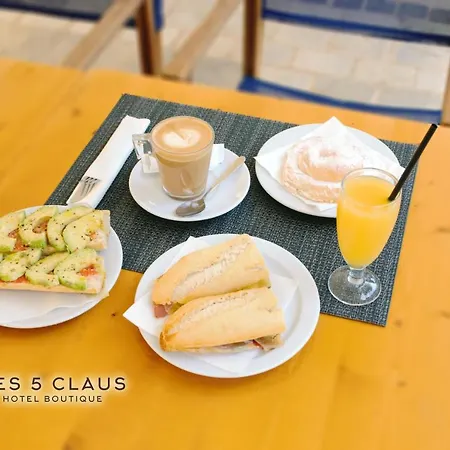 Boutique Ses 5 Claus 3* シウタデリャ