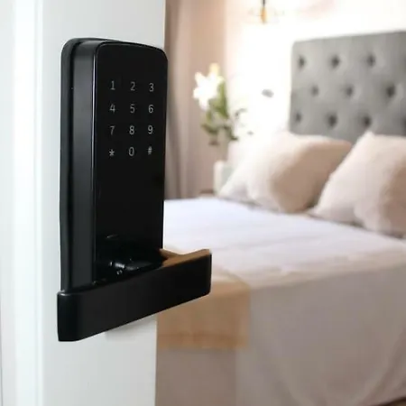 Boutique Ses 5 Claus Hotel